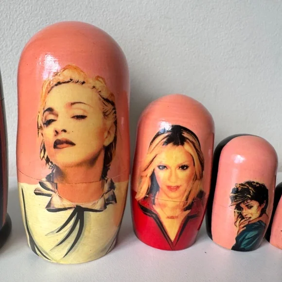 Artist Signed 2002 Madonna Russian Nesting Dolls Set of 5 Matryoshka Pop Art - Picture 3 of 12